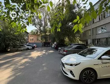 1-комнатная квартира, этаж 4 из 4, 34 м²