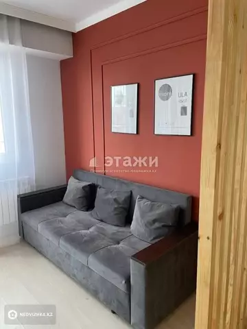 2-комнатная квартира, этаж 3 из 6, 65 м²