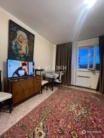 2-комнатная квартира, этаж 8 из 9, 48 м²