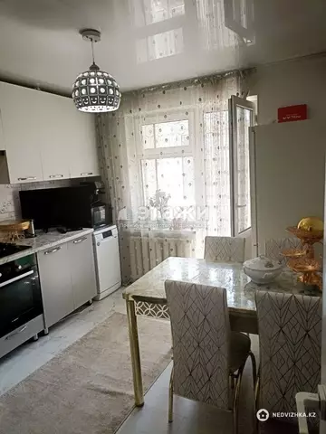 2-комнатная квартира, этаж 5 из 5, 52 м²