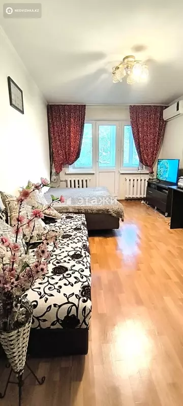 2-комнатная квартира, этаж 4 из 4, 44 м²