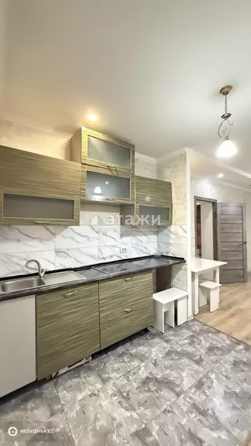 2-комнатная квартира, этаж 7 из 10, 53 м²