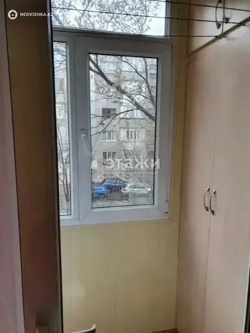 2-комнатная квартира, этаж 3 из 5, 48 м²