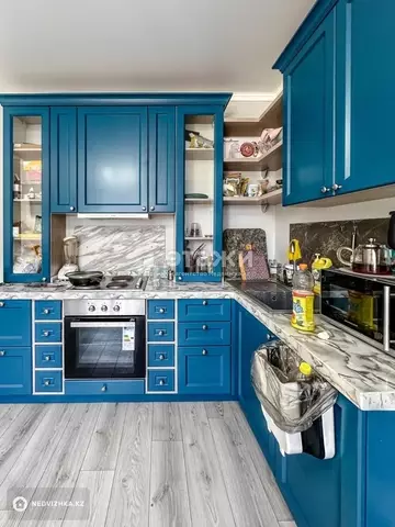 2-комнатная квартира, этаж 8 из 10, 50 м²