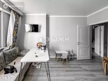 2-комнатная квартира, этаж 8 из 10, 50 м²