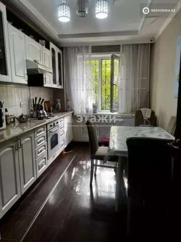 2-комнатная квартира, этаж 2 из 5, 59 м²