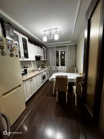 2-комнатная квартира, этаж 2 из 5, 59 м²