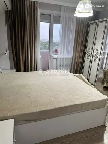 2-комнатная квартира, этаж 8 из 9, 60 м², на длительный срок