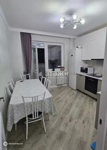 3-комнатная квартира, этаж 6 из 9, 97 м²