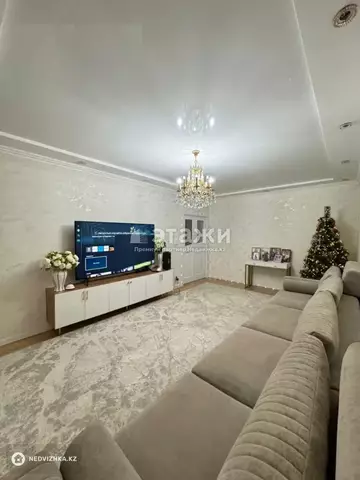 3-комнатная квартира, этаж 2 из 12, 90 м²