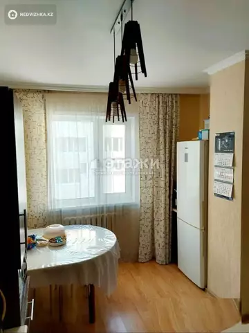 3-комнатная квартира, этаж 7 из 10, 74 м²