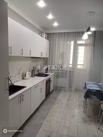 2-комнатная квартира, этаж 5 из 14, 60 м²