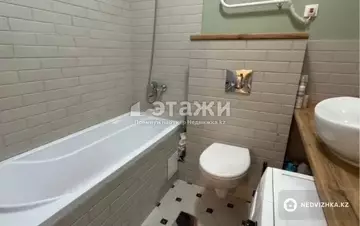 3-комнатная квартира, этаж 8 из 10, 82 м²