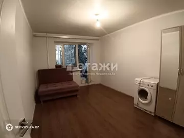 2-комнатная квартира, этаж 4 из 5, 40 м²