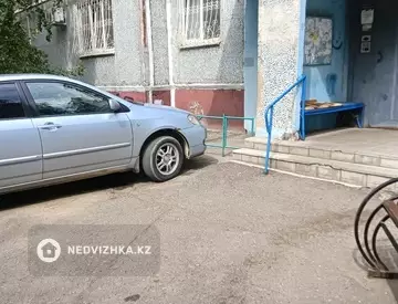 2-комнатная квартира, этаж 1 из 9, 52 м²