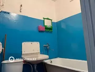1-комнатная квартира, этаж 4 из 4, 32 м²