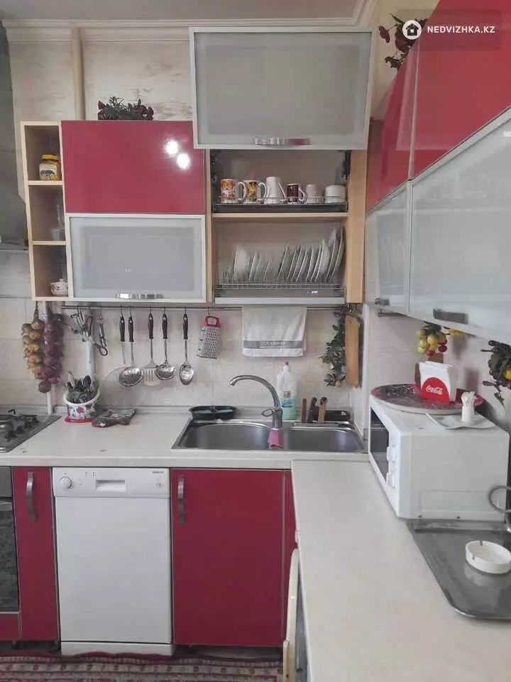50 м², 1-комнатная квартира, этаж 6 из 9, 50 м², посуточно, изображение - 1