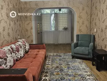1-комнатная квартира, этаж 1 из 5, 46 м², на длительный срок
