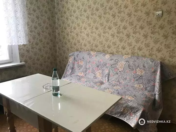 52.3 м², 2-комнатная квартира, этаж 3 из 5, 52 м², на длительный срок, изображение - 1
