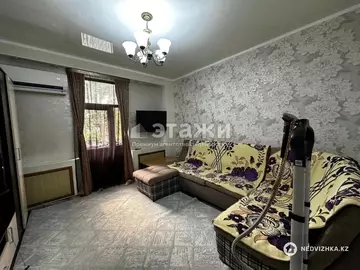 2-комнатная квартира, этаж 2 из 2, 44 м²