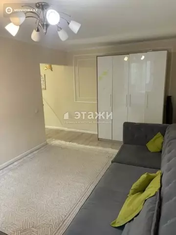 2-комнатная квартира, этаж 4 из 5, 45 м²