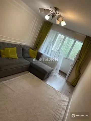 2-комнатная квартира, этаж 4 из 5, 45 м²