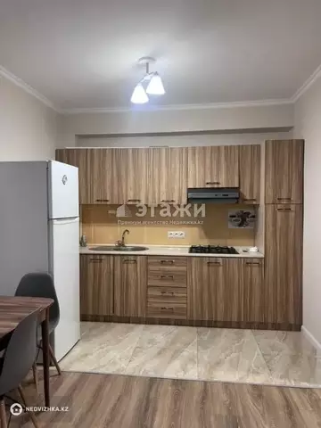2-комнатная квартира, этаж 4 из 5, 42 м²