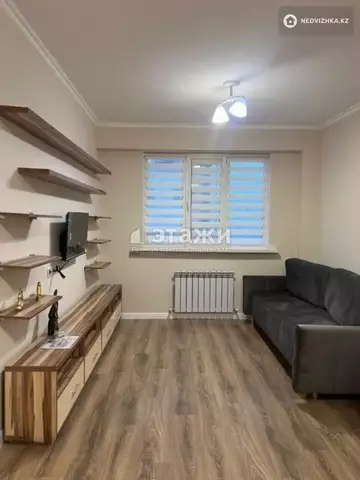 2-комнатная квартира, этаж 4 из 5, 42 м²