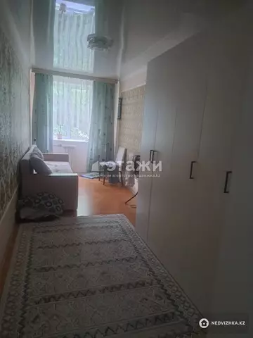 2-комнатная квартира, этаж 3 из 4, 40 м²