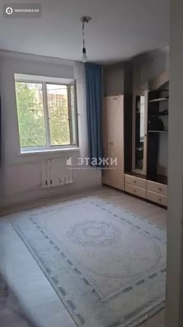 2-комнатная квартира, этаж 3 из 5, 45 м²