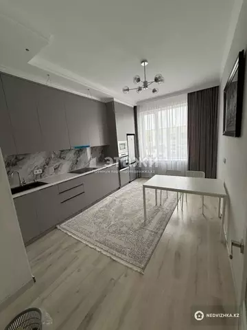 2-комнатная квартира, этаж 9 из 12, 64 м²