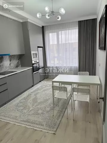 2-комнатная квартира, этаж 9 из 12, 64 м²
