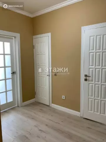 3-комнатная квартира, этаж 4 из 9, 112 м²