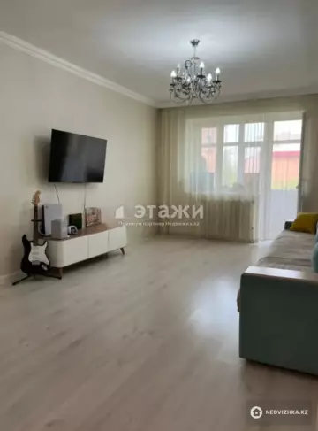 3-комнатная квартира, этаж 4 из 5, 93 м²