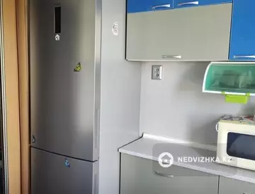 2-комнатная квартира, этаж 8 из 9, 47 м²