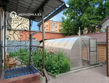 5-комнатный дом, 4 соток, 150 м²