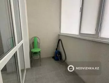 2-комнатная квартира, этаж 2 из 5, 70 м², на длительный срок