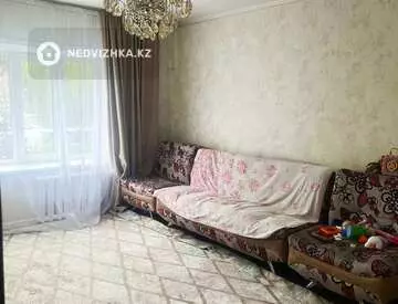 3-комнатная квартира, этаж 1 из 5, 62 м²