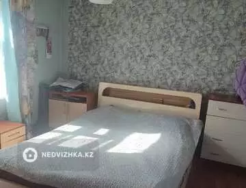 3-комнатный дом, 10 соток, 64 м², по часам