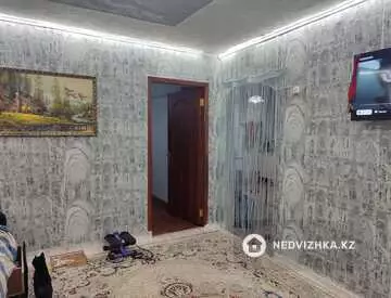 3-комнатный дом, 10 соток, 64 м², по часам