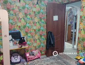 3-комнатный дом, 10 соток, 64 м², по часам