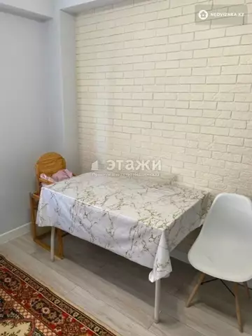 2-комнатная квартира, этаж 3 из 10, 60 м²