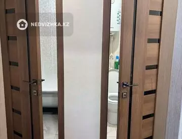 2-комнатная квартира, этаж 1 из 9, 50 м², посуточно
