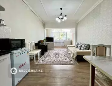 3-комнатная квартира, этаж 1 из 9, 65 м²