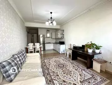 3-комнатная квартира, этаж 1 из 9, 65 м²