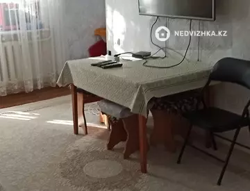 3-комнатная квартира, этаж 2 из 5, 53 м²
