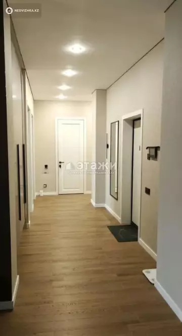 6-комнатная квартира, этаж 2 из 9, 185 м²