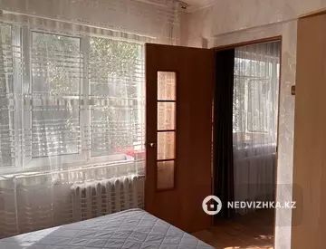 3-комнатная квартира, этаж 3 из 5, 51 м²