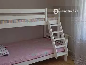 3-комнатная квартира, этаж 3 из 5, 54 м²