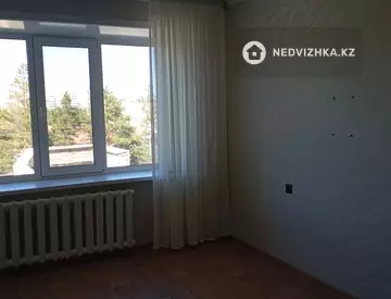3-комнатная квартира, этаж 3 из 5, 54 м²